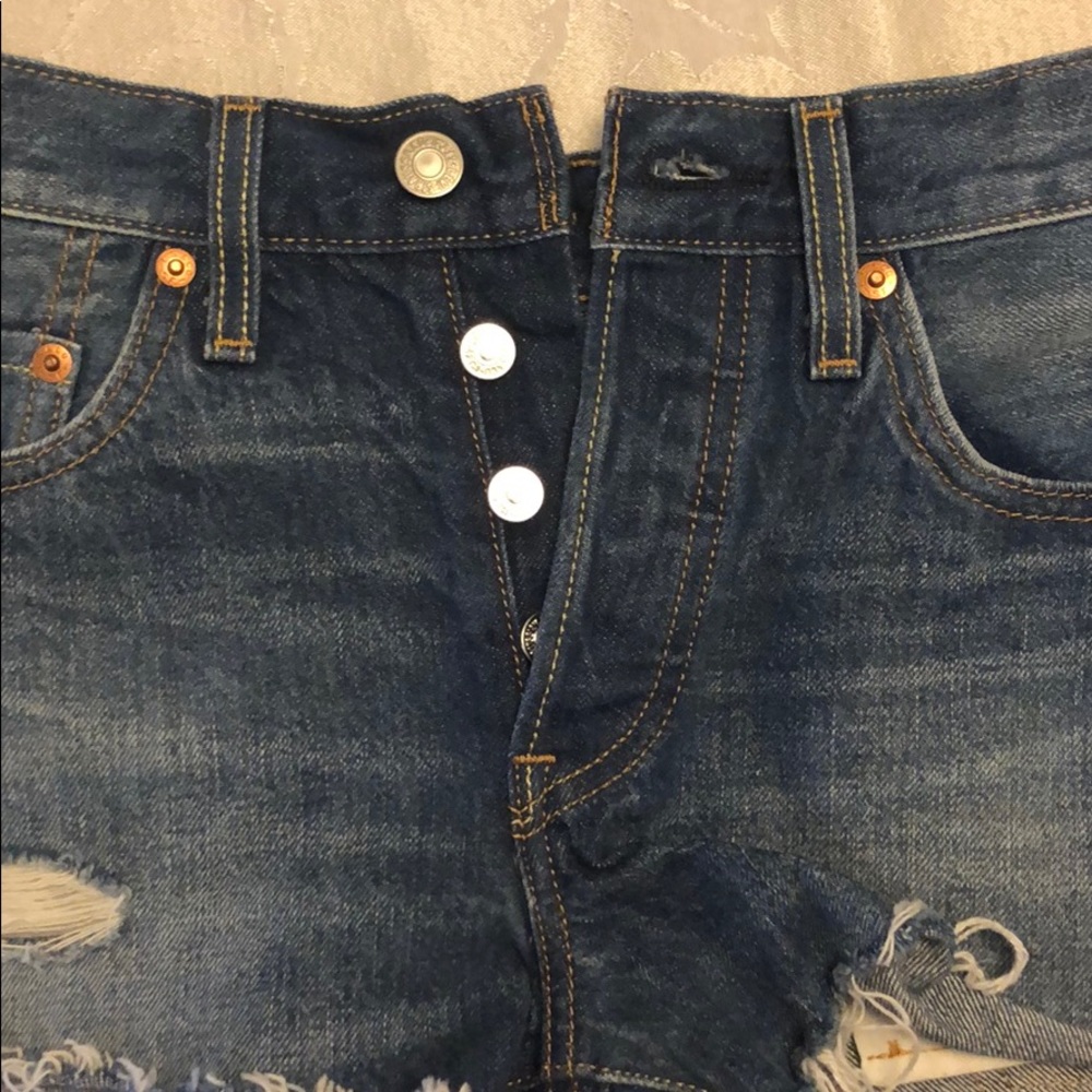 Levi’s 501 Denim shorts - Picture 3 of 3
